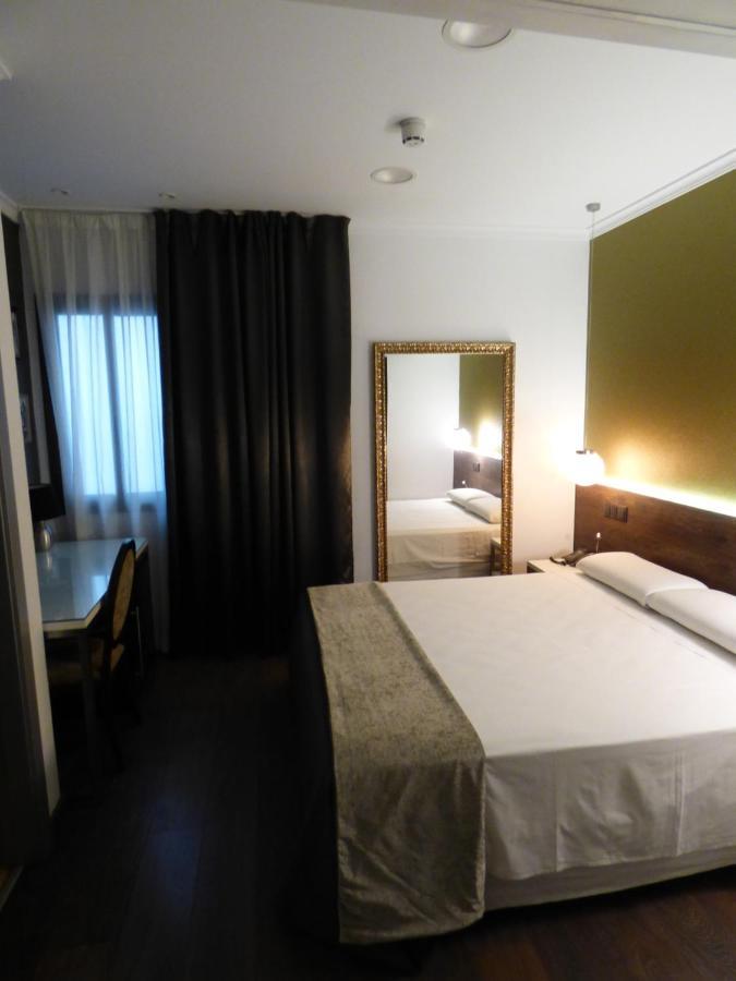 Hotel Moderno Barcelona Zewnętrze zdjęcie