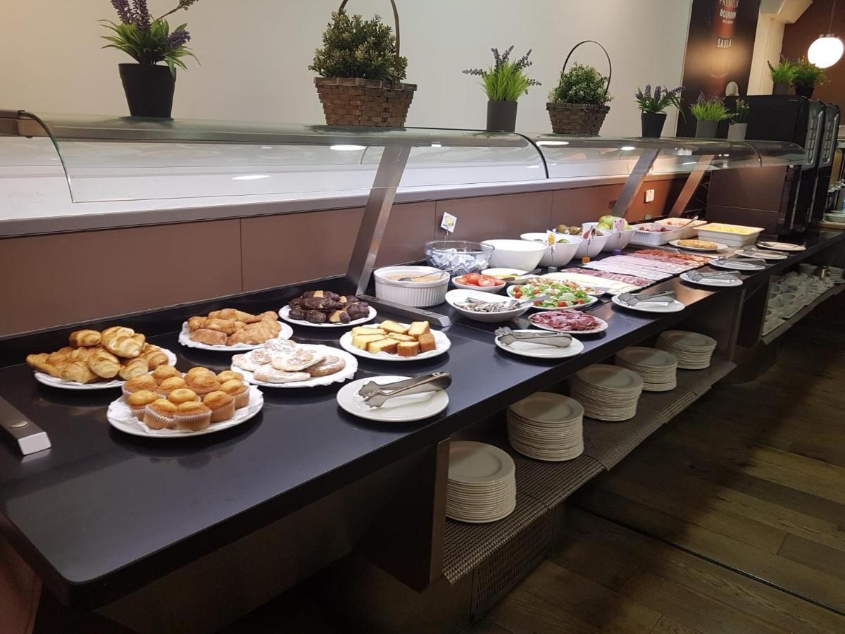 Hotel Moderno Barcelona Zewnętrze zdjęcie